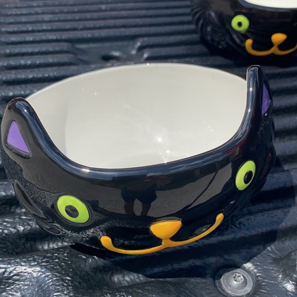 NEW Pair Hallmark 6” Black Cat Halloween Candy Bowls - Picture 3 of 4